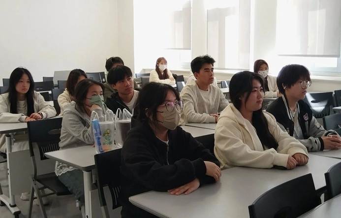 以光影为媒