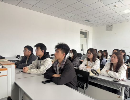 皇家体育app下载手机版登录团委组宣