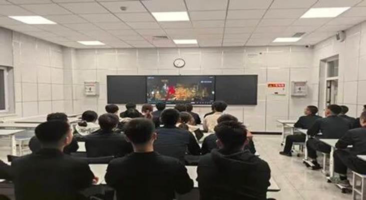我支部组织全体党员开展主题党日活动