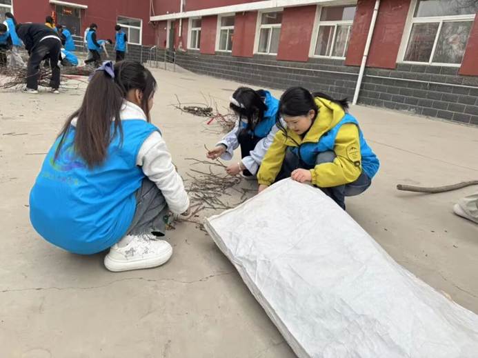 皇家体育app下载与AC米兰续约官方