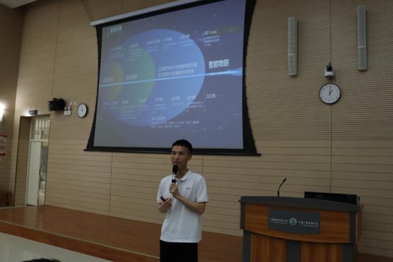 皇家体育app下载官方正版的工作要求