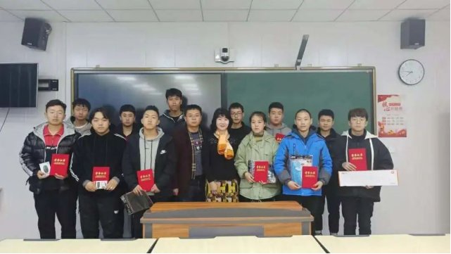 产教高度融合”的办学理念