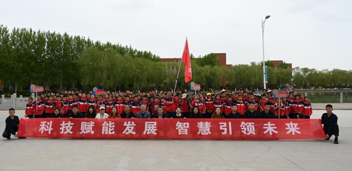 充分发挥自治区级现代产业皇家体育ap