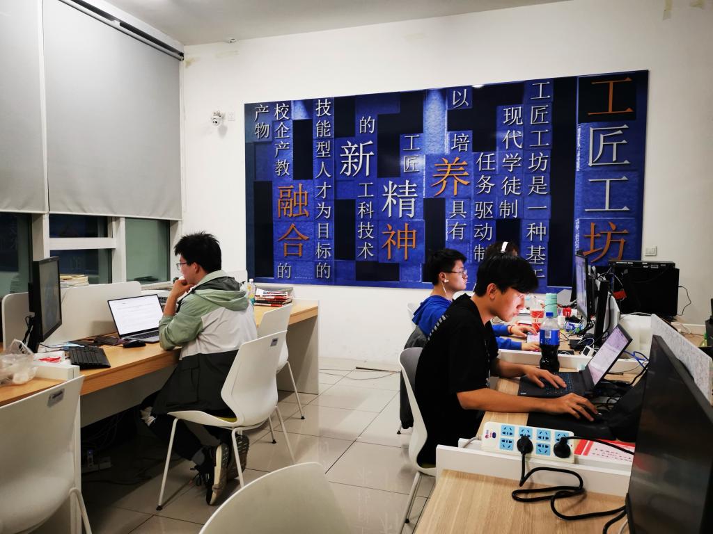 皇家体育app下载