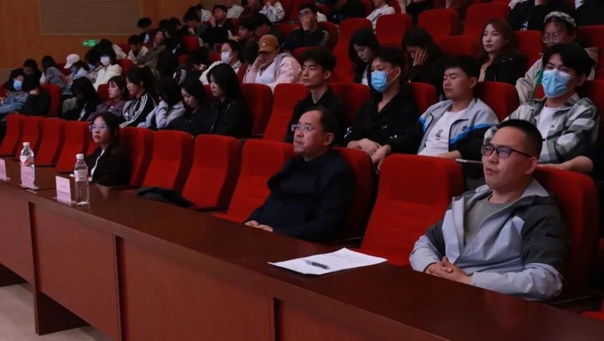 实现高校与企业的良性互动